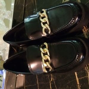 Women's Guess casual loafer